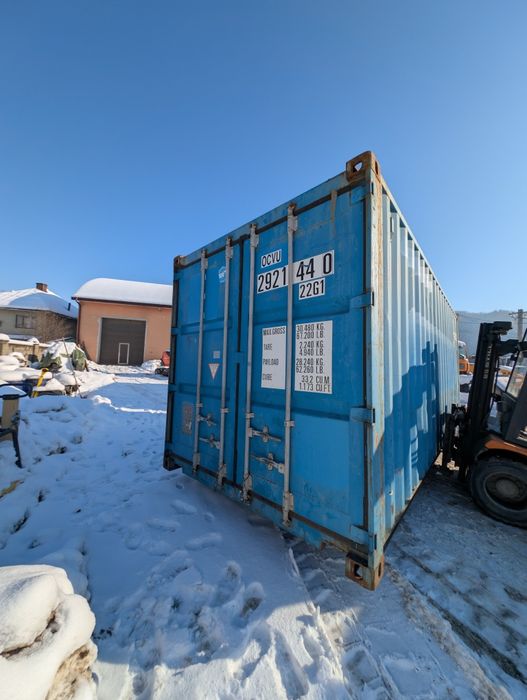 Vând containere maritime de 6m 2 bucati