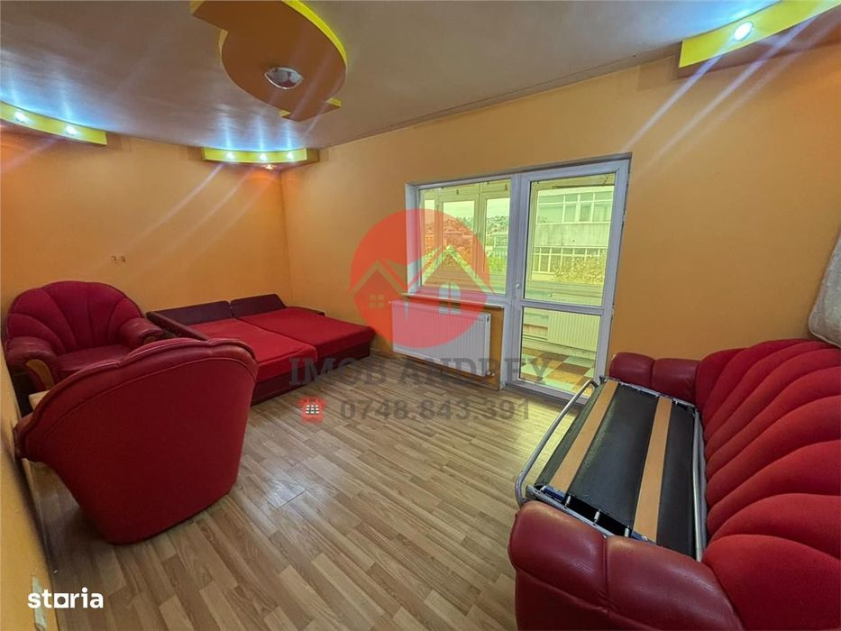 Apartament ultracentral cu 3 camere, strada Babadag, pentru muncitori
