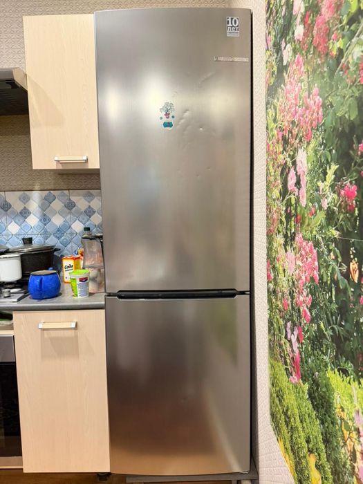 Продам холодильник