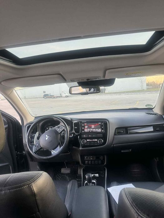 Mitsubishi Outlander SUV 7 locuri import Germania An 2018 Euro6