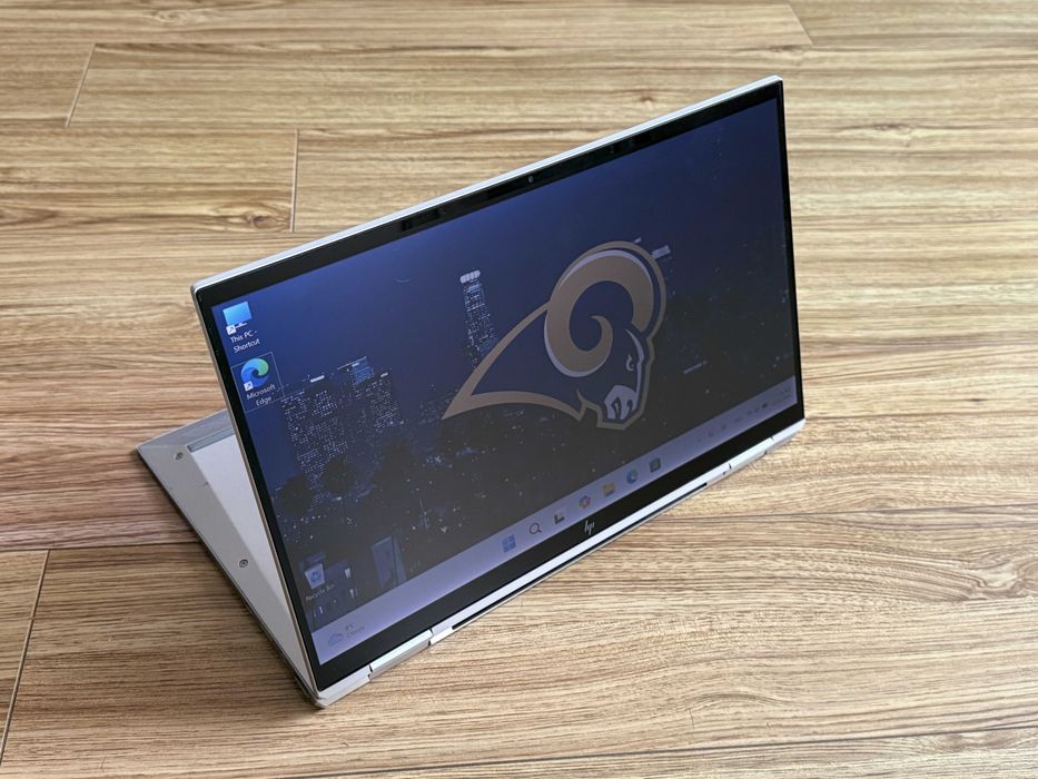 HP x360 1030 G8`Core i5-1135G7/8GB RAM/256GB SSD/1000 Nits/Гаранция