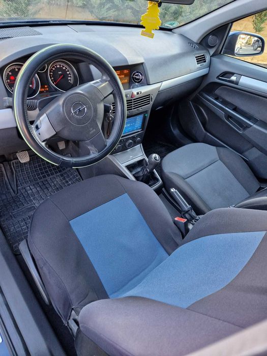 Opel Astra H 1.7 CDTI