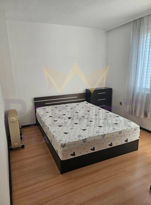 Дава се под наем Четиристаен апартамент в Варна, Лятно кино Тракия - 100 кв.м за 765 € - Снимка #7