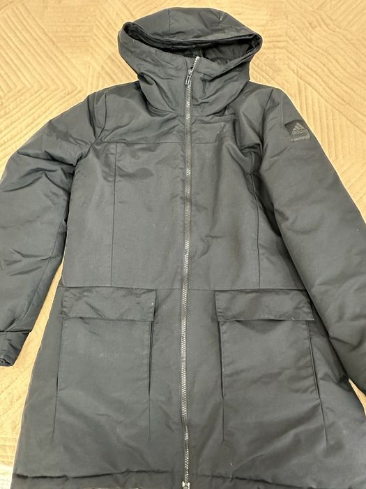 Продам женскую куртку adidas