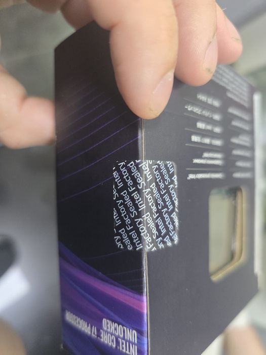 Чисто нов intel core i7 9700k (lga1151 socket)