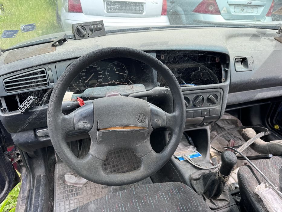 Vw Golf 3 1.9d 65hp 1996г На Части