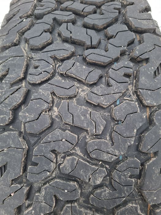 Продаю всесезонную резину