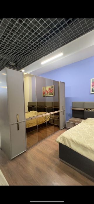 Спальный гарнитур