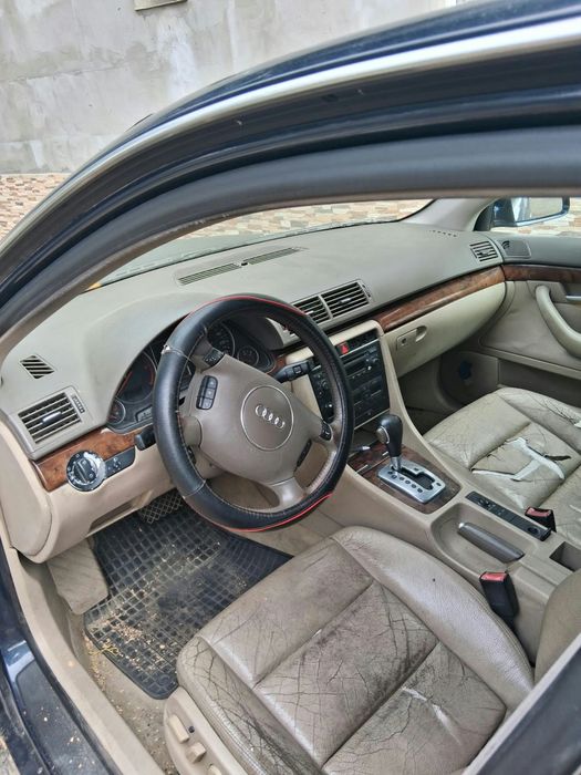 AUDI A4 0 — imagine 3