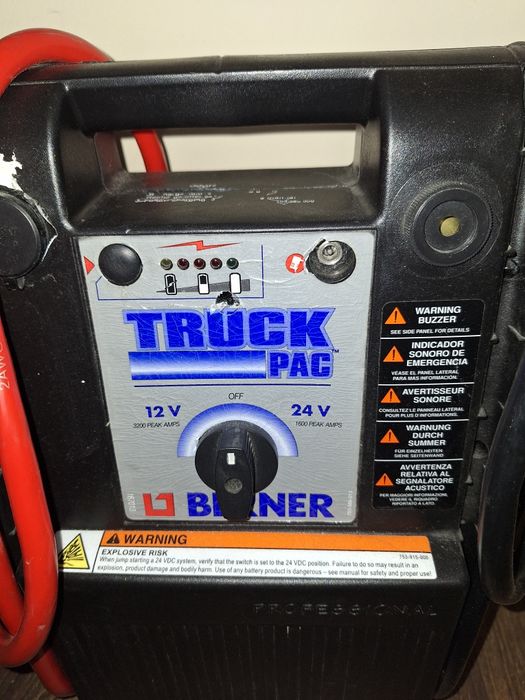 Vând robot pornire auto