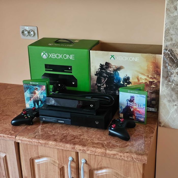 XBOX ONE 1TB + Kinect камера, 2 джойстика, 2 игри PS4 PS5 PlayStation