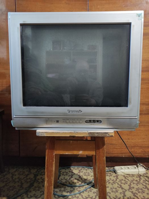 Телевизор panasonic