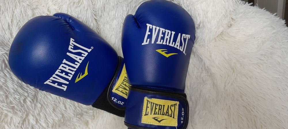 Боксёрские перчатки