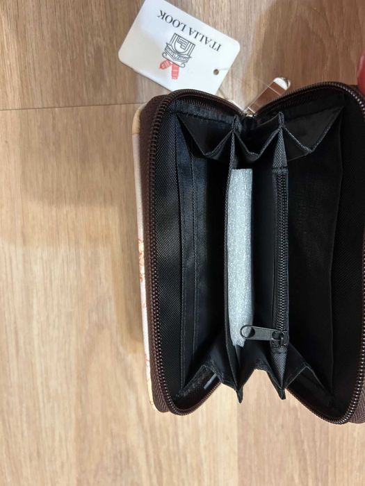 Ново портмоне сувенир от Рим