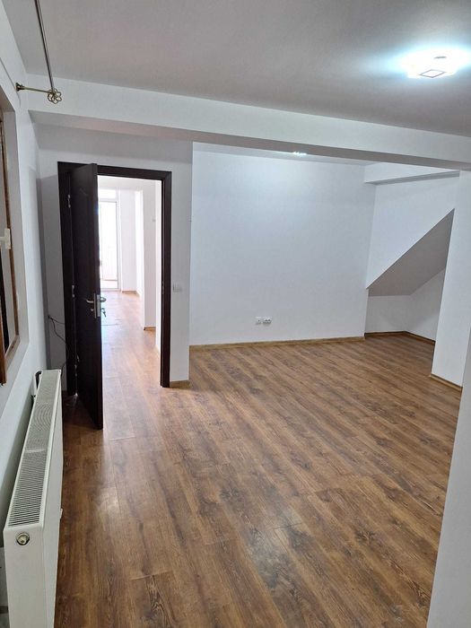 Casa + depozit ,de inchiriat