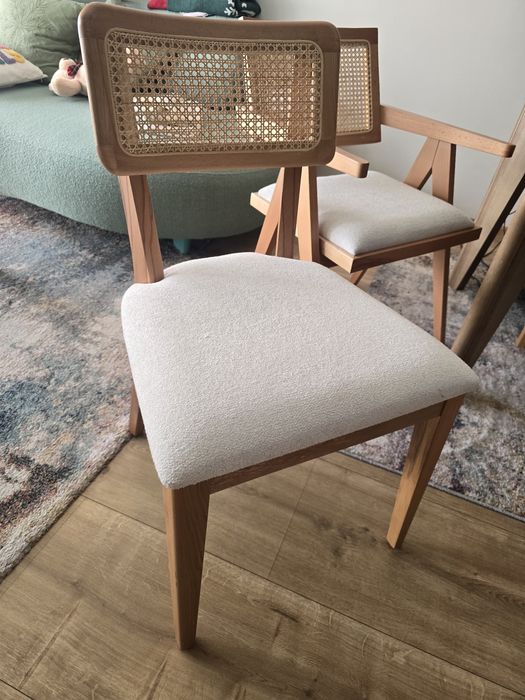 Трапезен стол дърво