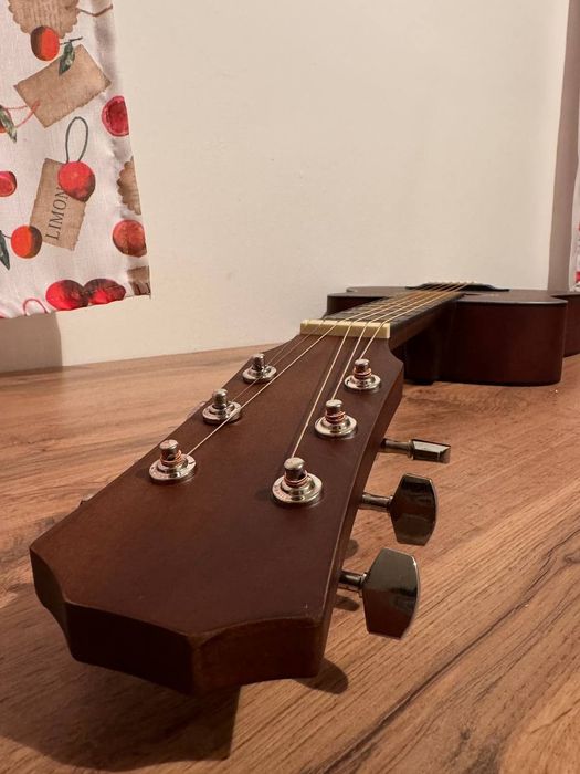 Гитара новый акустический