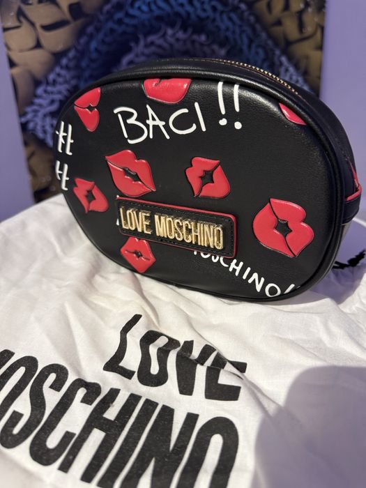 Love Moschino Waist Bag – чисто нова, рядък модел, с плик