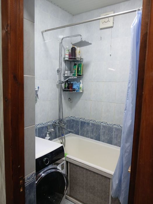 Продаётся квартира 2/4/4