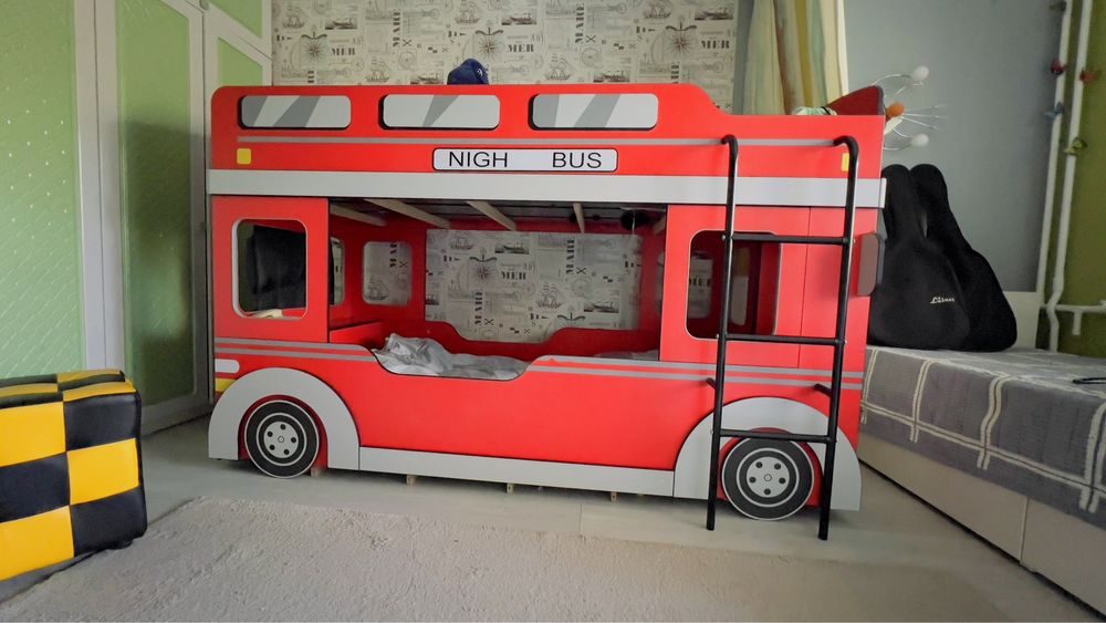 Кровать двухъярусная