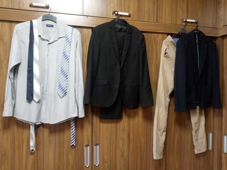 Модные галстуки в хорошем состоянии 3шт 50тыс сумов