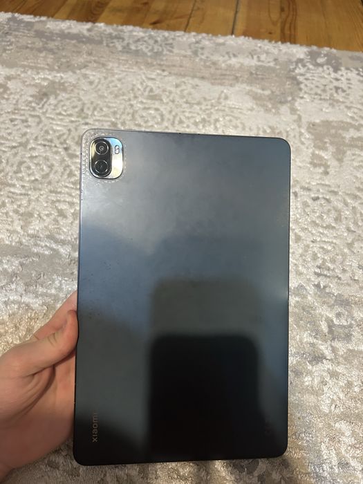 Продам планшет с 2 телефонами дальше в описании