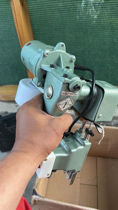 Продаются ручная элекромашинка