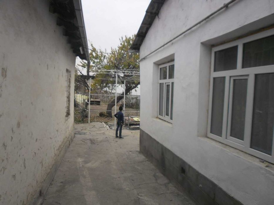 Сдаётся 5-комнатный дом в Гульбахоре! Есть въезд для машины 165 $