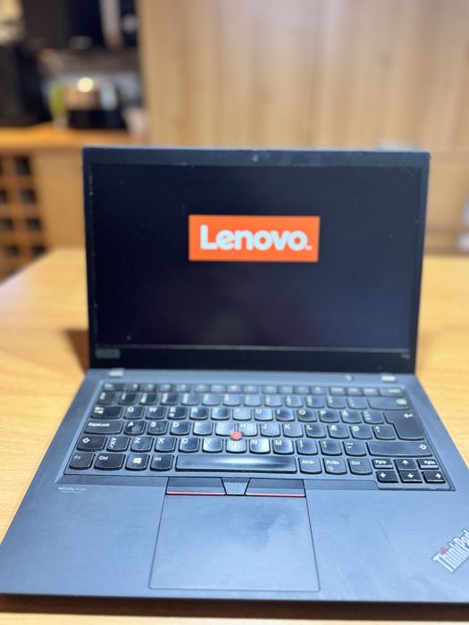 Lenovo ThinkPad T14 Gen 2 – Intel i5 / 8 GB RAM / SSD 240 GB