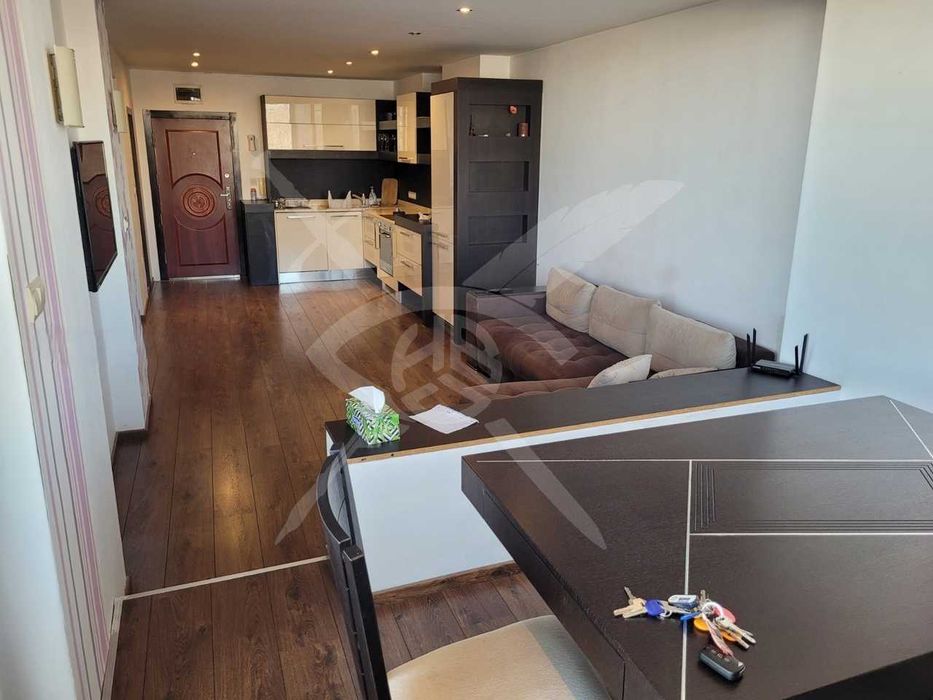 Дава се под наем Двустаен апартамент в Варна, Възраждане 1 - 92 кв.м за 548.25 € - Снимка #1