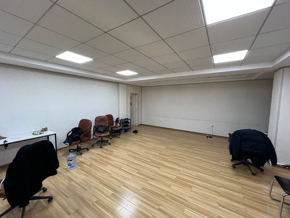 Аренда под Офис 48м2 С мебелью! Алайский, 1 минут метро 1 линия!!