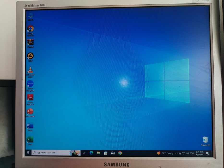 Se vinde unitate desktop Lenovo