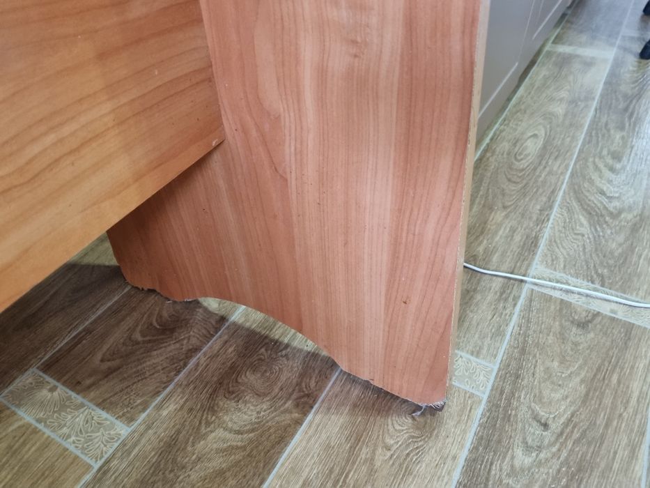 Продам кухонный стол