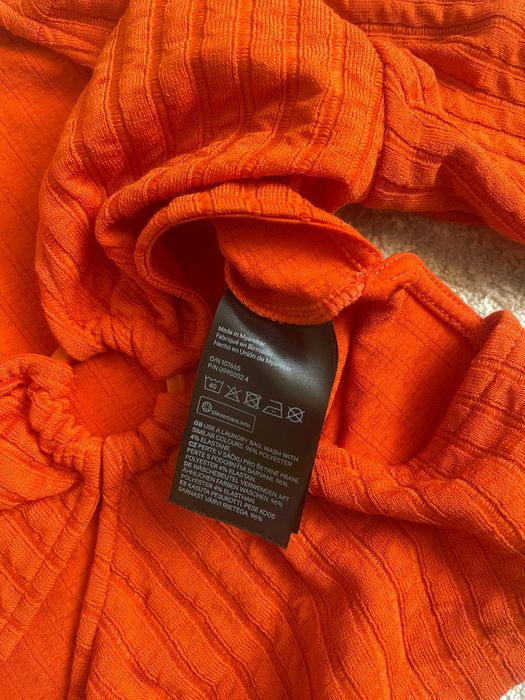 Легкий лонгслив с вырезами от H&M