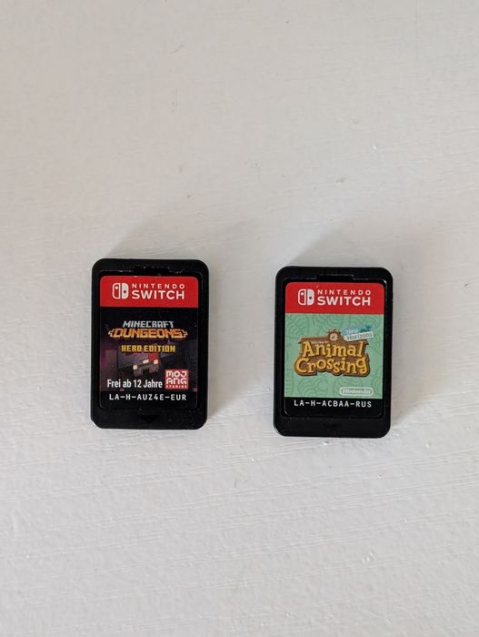 Картриджи nintendo switch (animal crossing, Minecraft dungeons)