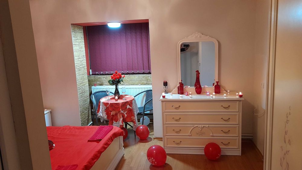 Locatie Discreta!!!Inchiriez Camera matrimoniala ptr. tranzit...etc