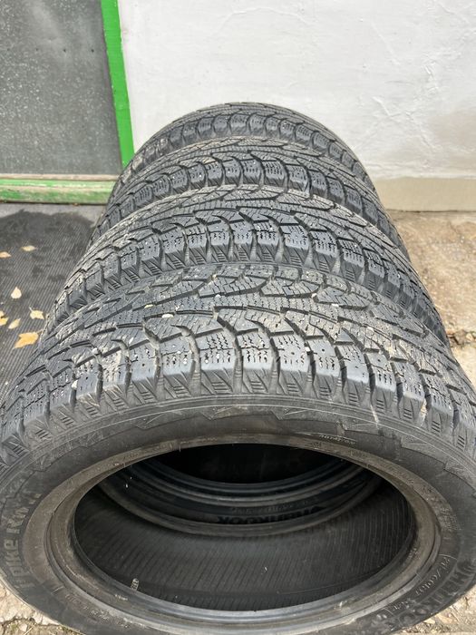 Продам шины 215.60 R17