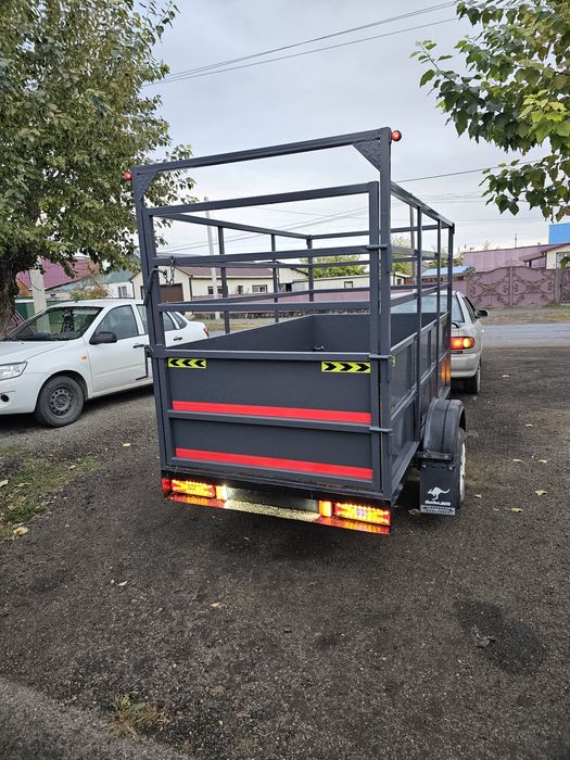 Продам прицеп коневоз
