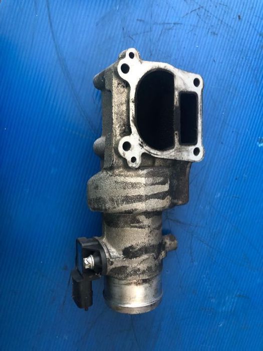 galerie admisie cu senzor presiune 1.9 cdti  opel vectra c