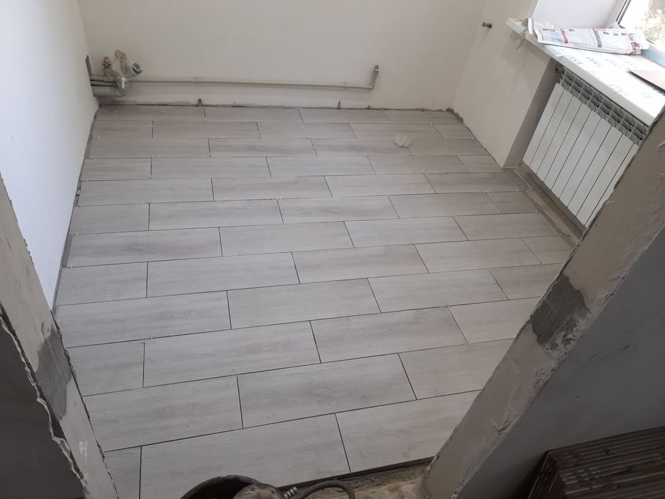 Кафель,ламинат,линолеум,плинтус.