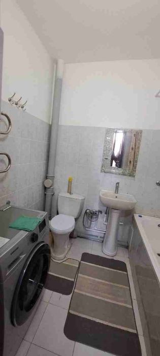 Чирчик шахар 
Пед институт 7 етажкада 
#2-хона 4-этаж 
Квартира сир