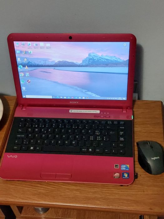 Laptop Sony Vaio i3 370M 2,4Ghz, 4GB, 320GB, Radeon HD 5400 512MB, W10