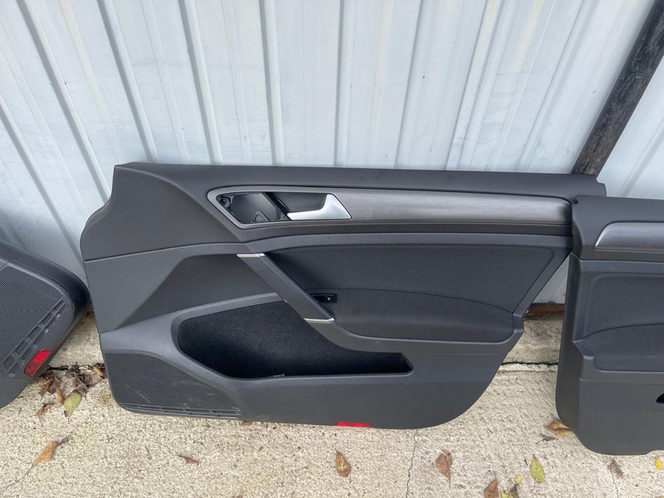 Fete usi fata / spate vw Golf7