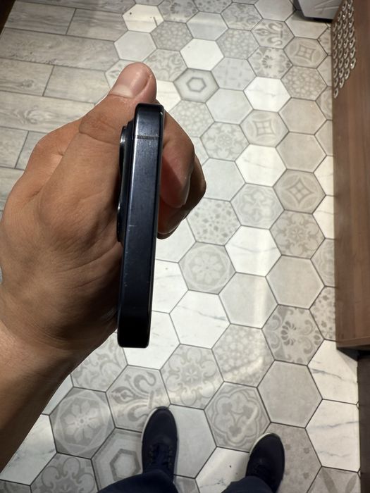 Iphone 15 pro 128 talik
