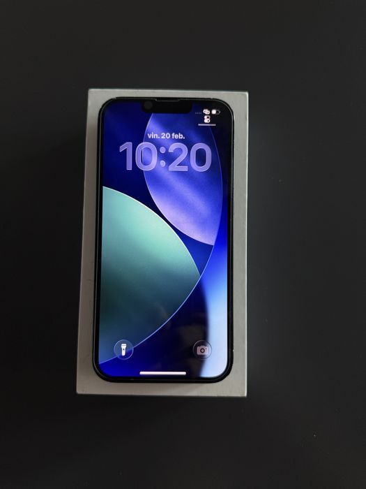 Iphone 14 64 GB la cutie