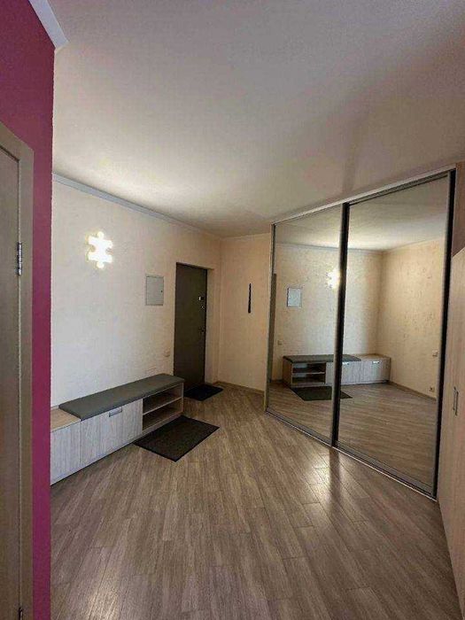 Срочно! Сдам 2х ком кв-ру 2/2/5 ул Нукус Ор-р Айбек, метро Ташкент Р6