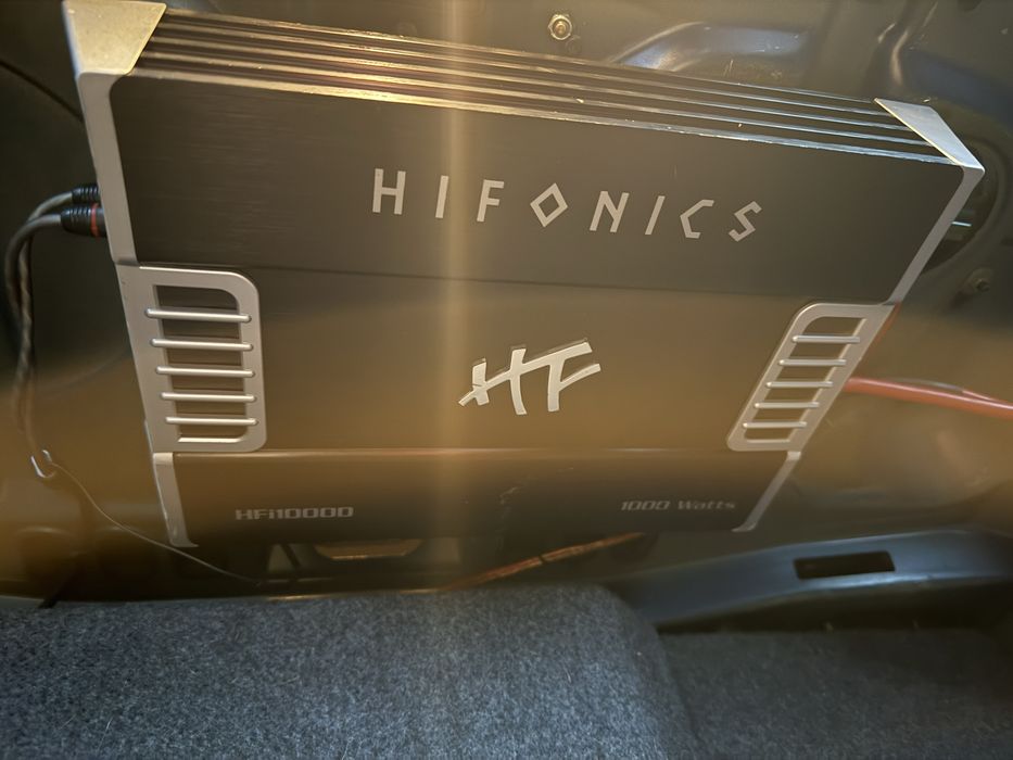 Авто усилвател HIFONICS HFI1000