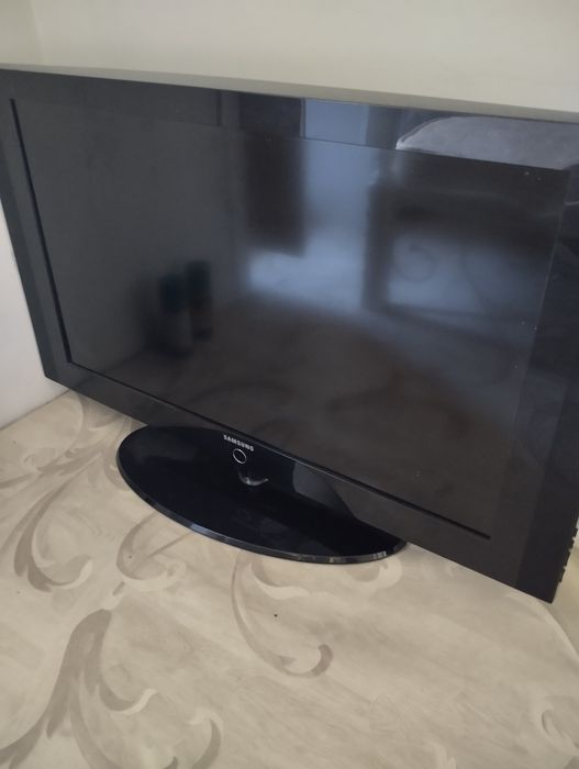 Продам телевизор Самсунг