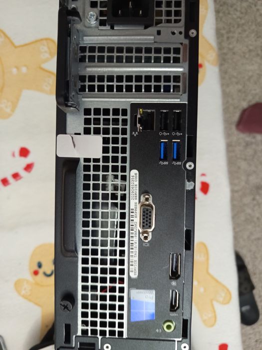 Vând PC DELL 8GB RAM/120GB Stocare