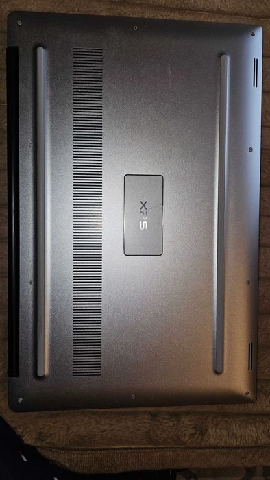 Dell XPS 9570 (год 2018)